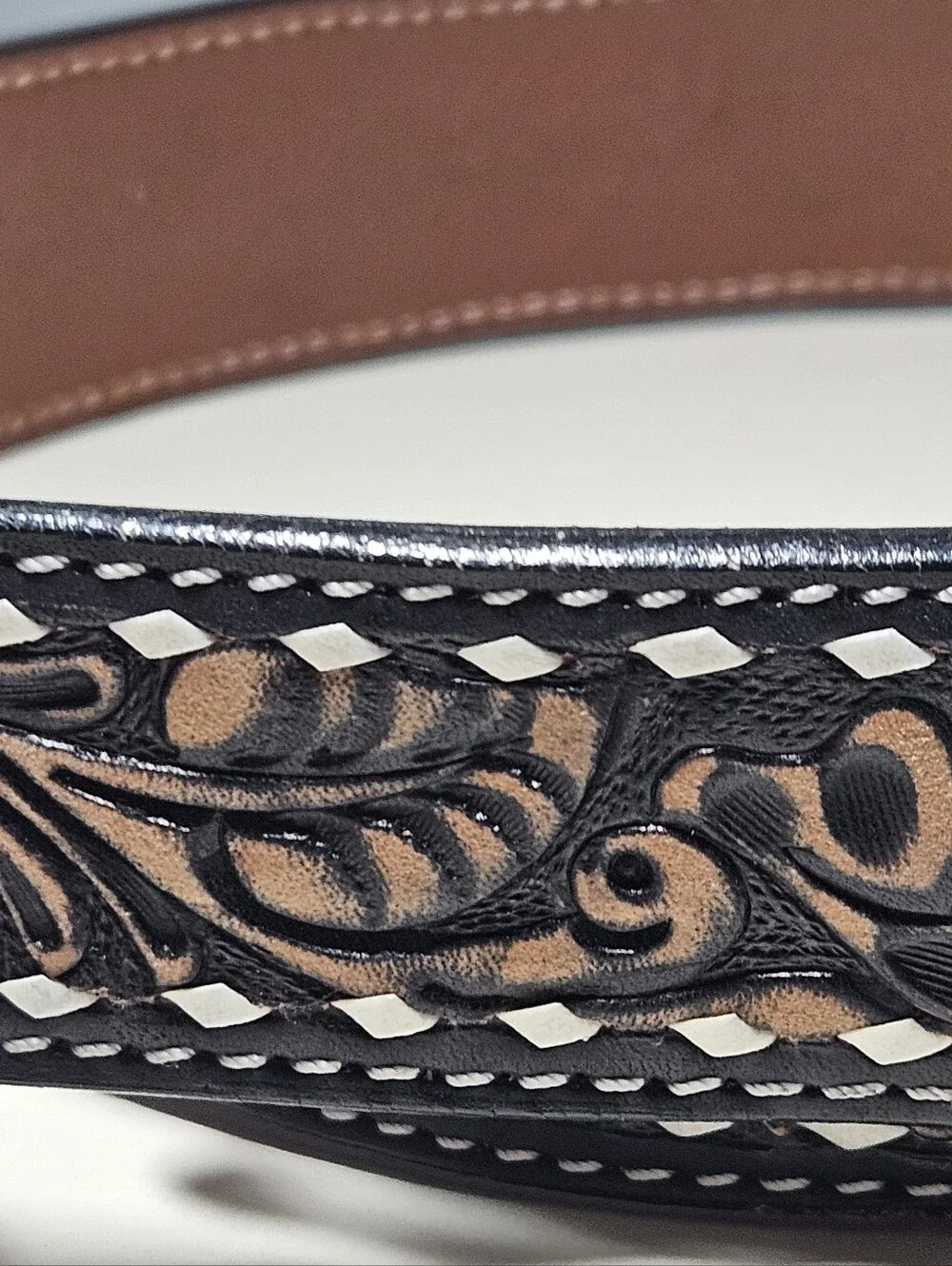 3D Belt Co. Men's Floral Tooled Buckstitch Leather Western Belt - NWOT Size 38